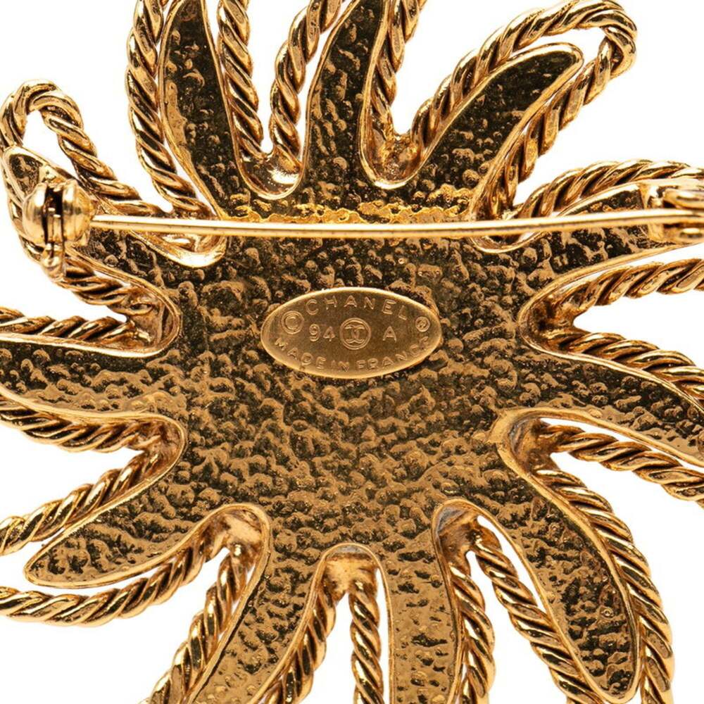 CHANEL Authentic Vintage Gold Logo Brooch - Picture 3 of 4